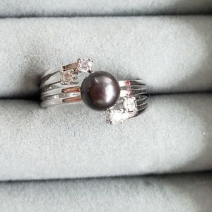 Vantel Pearl Ring